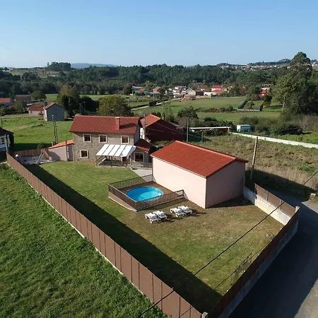 Ag Carballo, Jardin Y Playa A 14km Artes (Carballo)